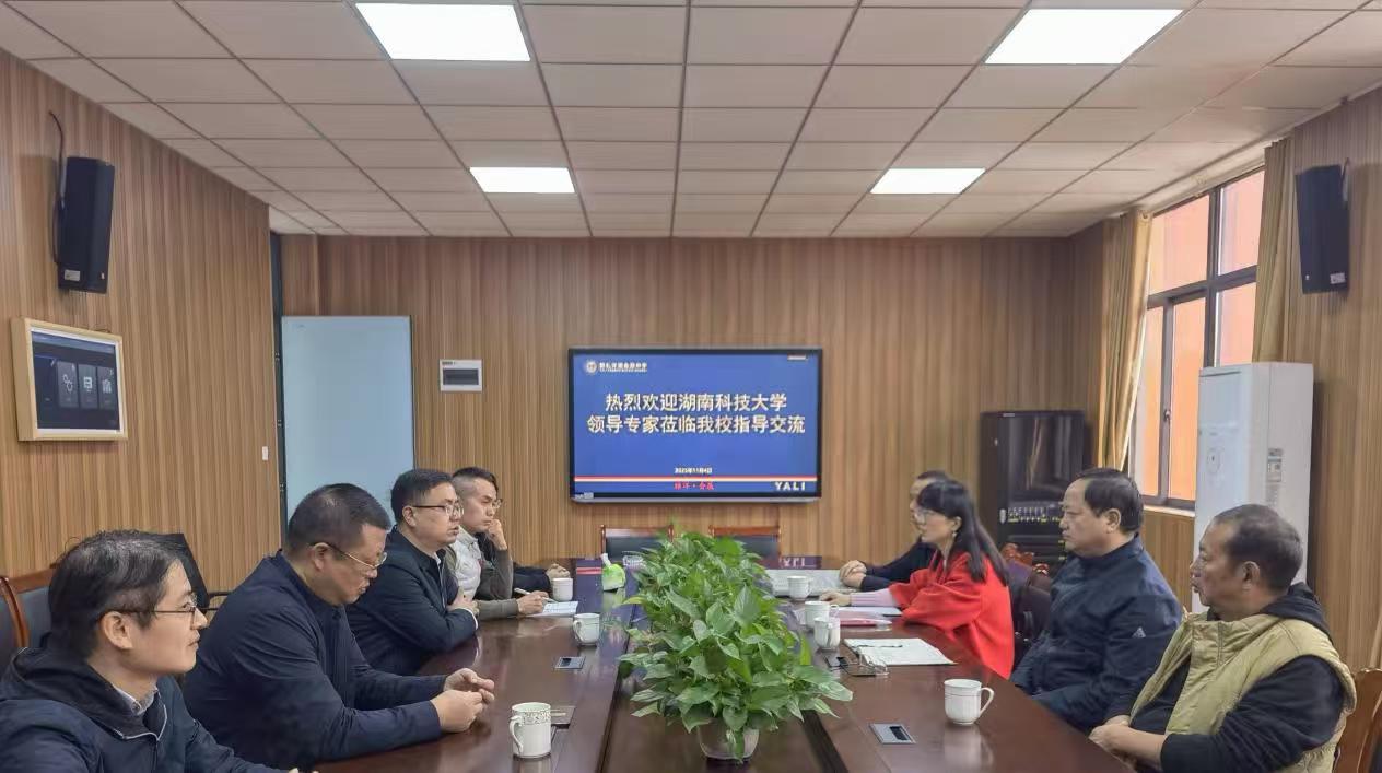 205b5e61b9ac44ffb233f62d138afec0.jpg 205b5e61b9ac44ffb233f62d138afec0.jpg